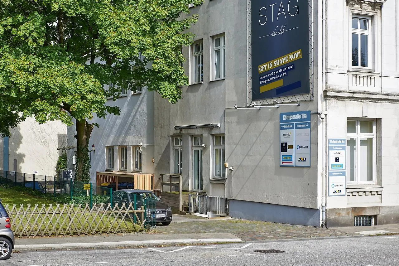 Pauli Hostel Hamburg-Harburg 0*,